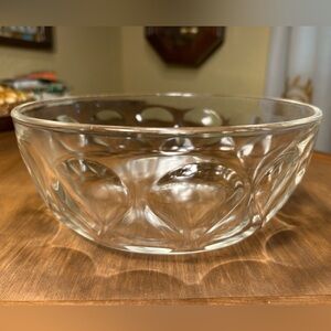 Pyrex Ovenware Teardrop-Pattern Clear Glass Medium 2.5-qt Nesting Mixing Bowl